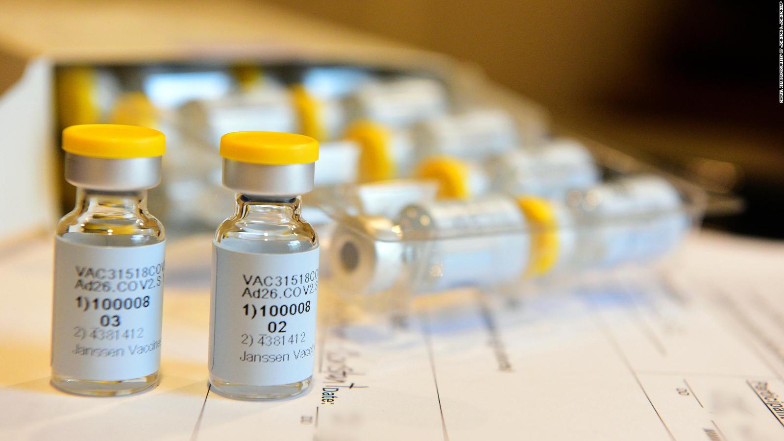 Directora de los CDC firma recomendación para la vacuna contra el coronavirus de Johnson & Johnson | CNN