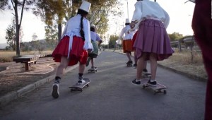 Una sarriana de ocho años arrasa en patinaje artístico: «Las niñas