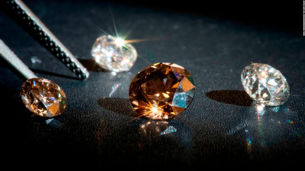 bahía exagerar Compra Diamantes hechos en laboratorio, una opción ética para la joyería fina |  Video | CNN