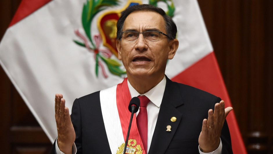 Ministra de Justicia de Perú sale en defensa de Vizcarra