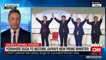 Yoshihide Suga, elegido como primer ministro de Japón