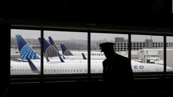 United Airlines ofrecerá pruebas de covid-19