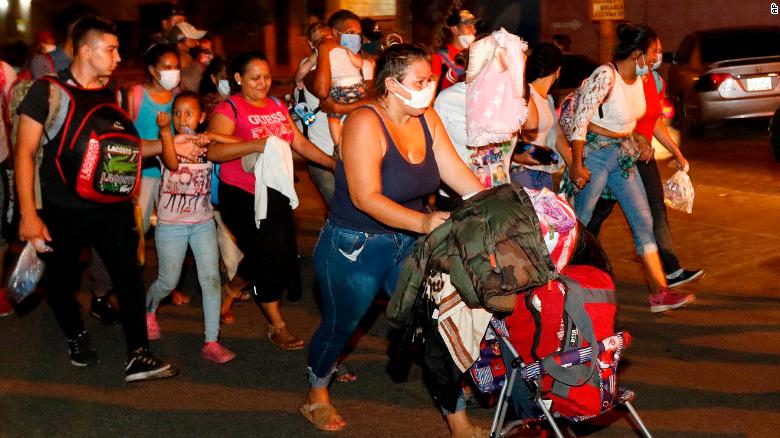 Caravana de migrantes desde Honduras a EEUU escapa de la pandemia