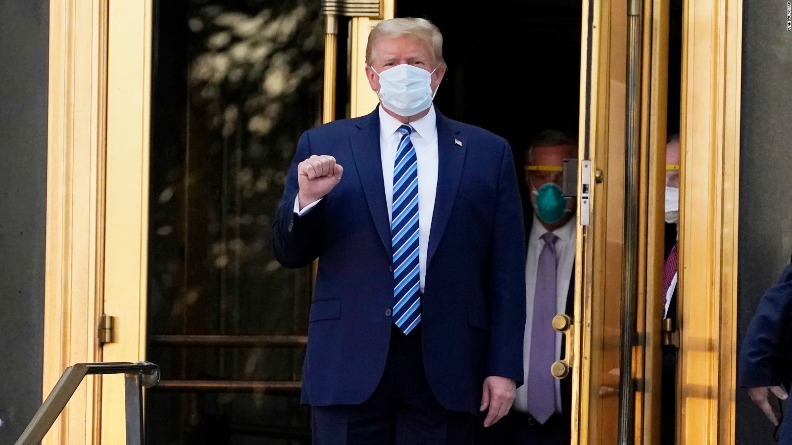 Trump regresa a la Casa Blanca y se quita la máscara pese a covid-19
