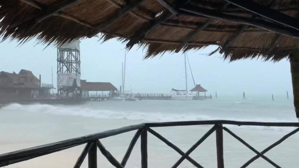El impacto económico del huracán Delta en el turismo de Quintana Roo