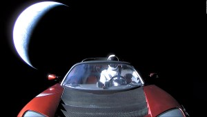 El Tesla de Elon Musk se acerca a Marte