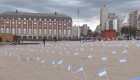 Honran a víctimas de covid-19 en una playa de Argentina