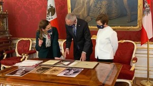 México pide a Austria el penacho de Moctezuma