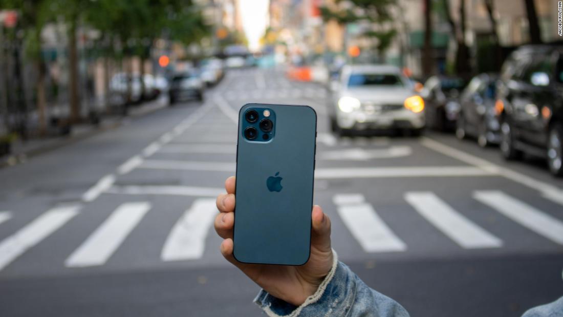 Apple parece descartar la carga inalámbrica inversa en sus iPhone