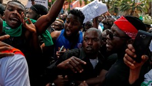 ONU pide investigar abuso policial en protestas en Nigeria