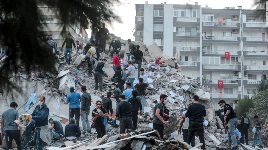 Gempa kuat melanda Turki dan Yunani