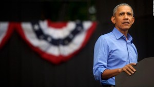 Obama les dice a los votantes jóvenes que pueden crear una 'nueva normalidad en Estados Unidos' mientras se prepara para emprender campaña