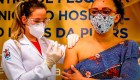 ¿Qué sigue para la vacuna china suspendida en Brasil?