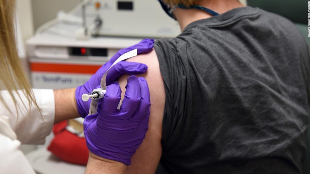 Dr. Felipe Lobelo: La vacuna Pfizer es una buena noticia, pero estos son datos preliminares