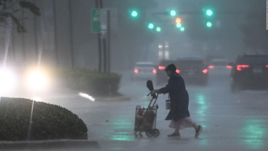 Florida on alert for the advance of tropical storm Eta