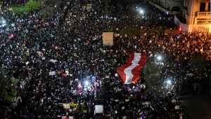 Siguen protestando en Perú por la destitución de Vizcarra