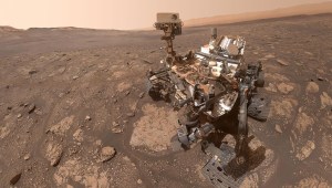 Curiosity, de la NASA, se toma una selfie en Marte