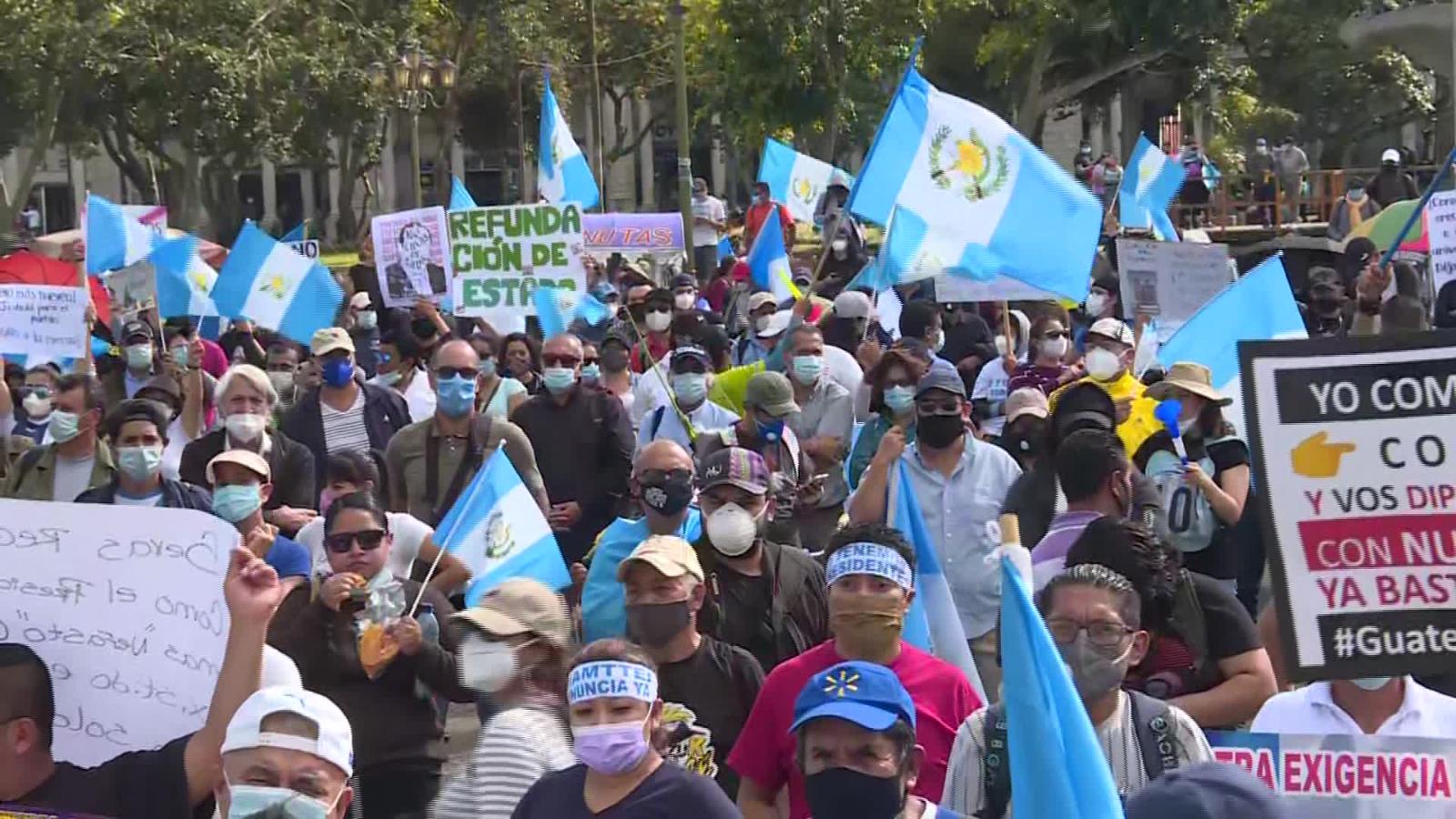 Incidentes en Guatemala agreden a periodistas Video CNN