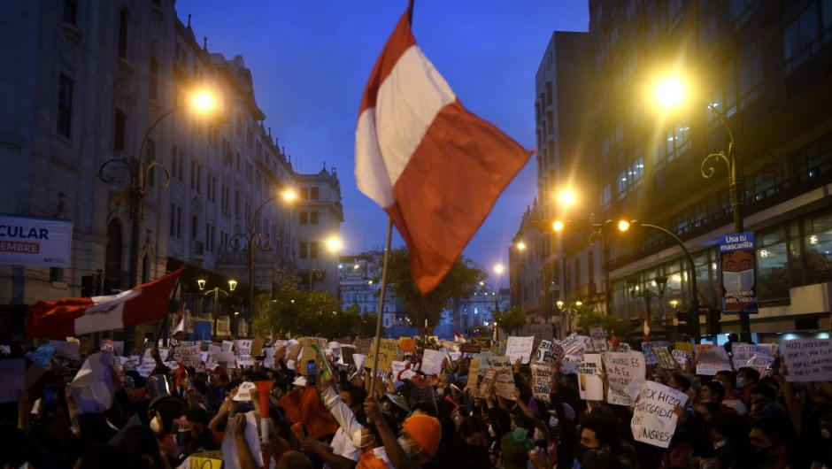 Protestas en Perú al menos 1 muerto dejan manifestaciones en Lima