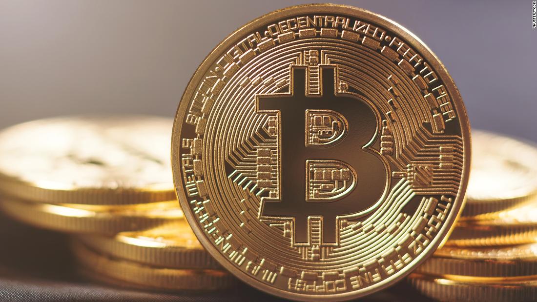 Bitcoin goes over 20,000 US dollars: is it the new gold?