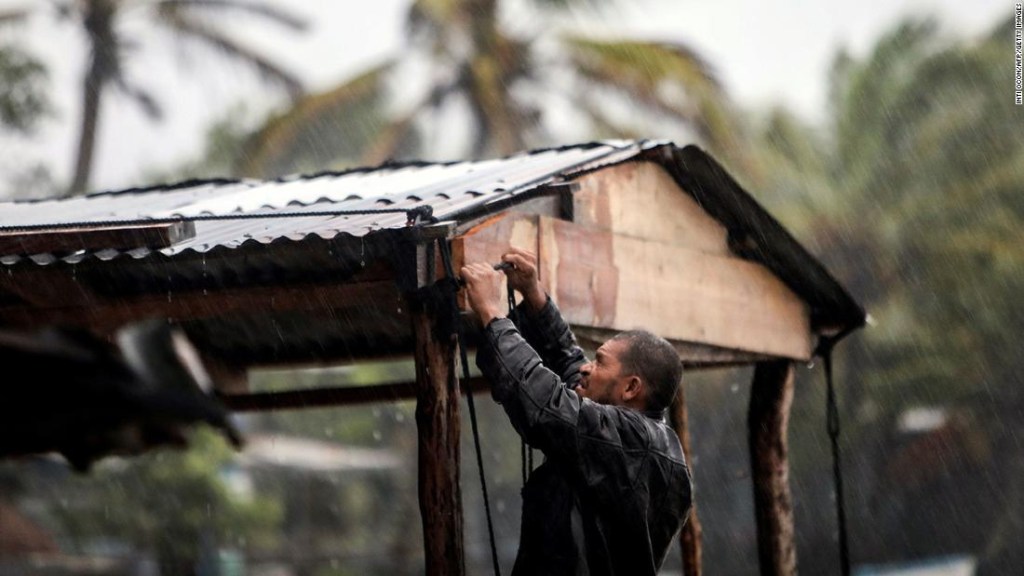 El huracán Eta se acerca a la categoría 5 y se espera que provoque daños catastróficos en Nicaragua