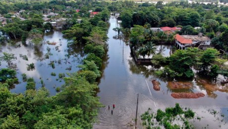Emergencia en Tabasco por lluvias torrenciales e inundaciones que ya dejan  varios muertos