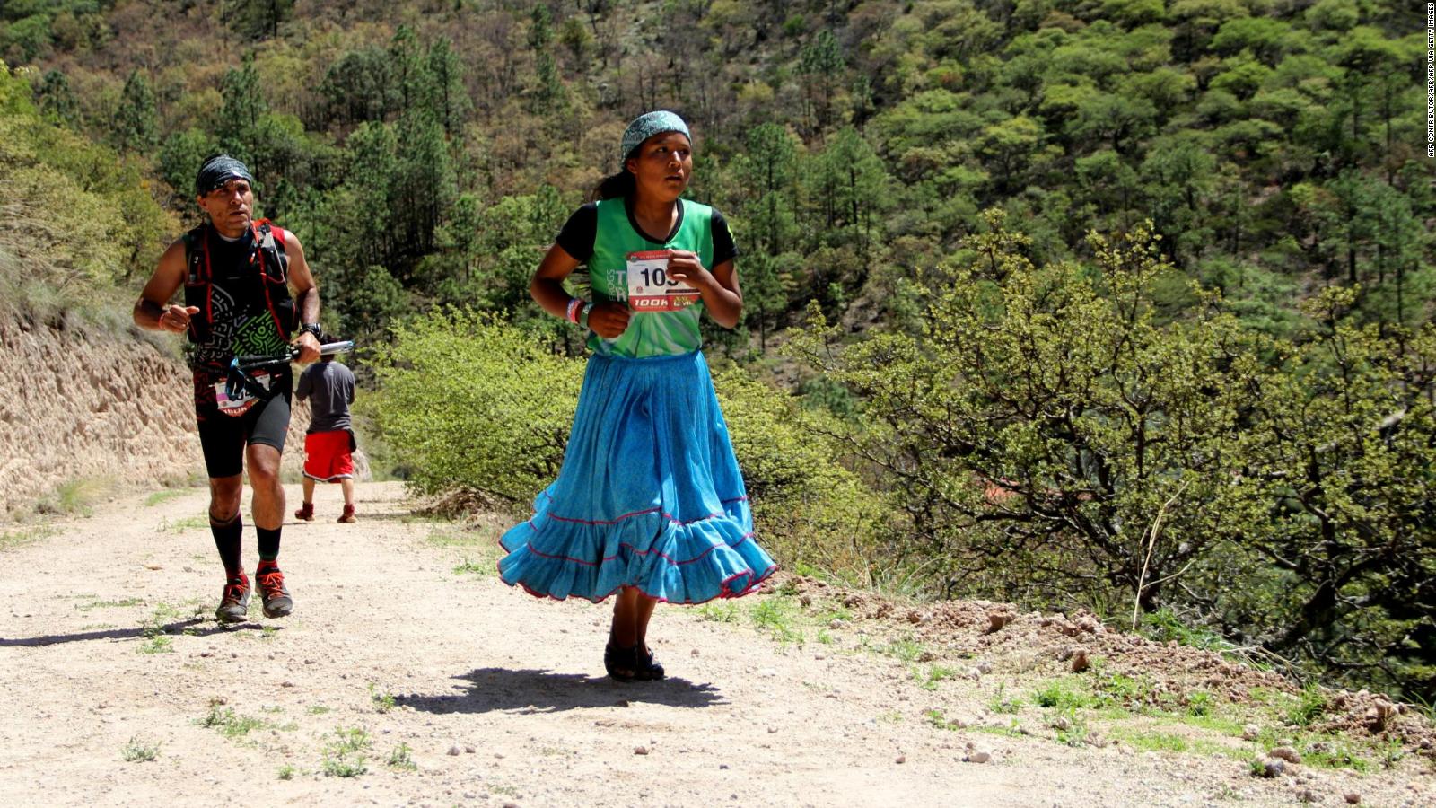 Documental Explora Por Que Los Tarahumaras Se Caracterizan Por Ser Buenos Corredores Video Cnn