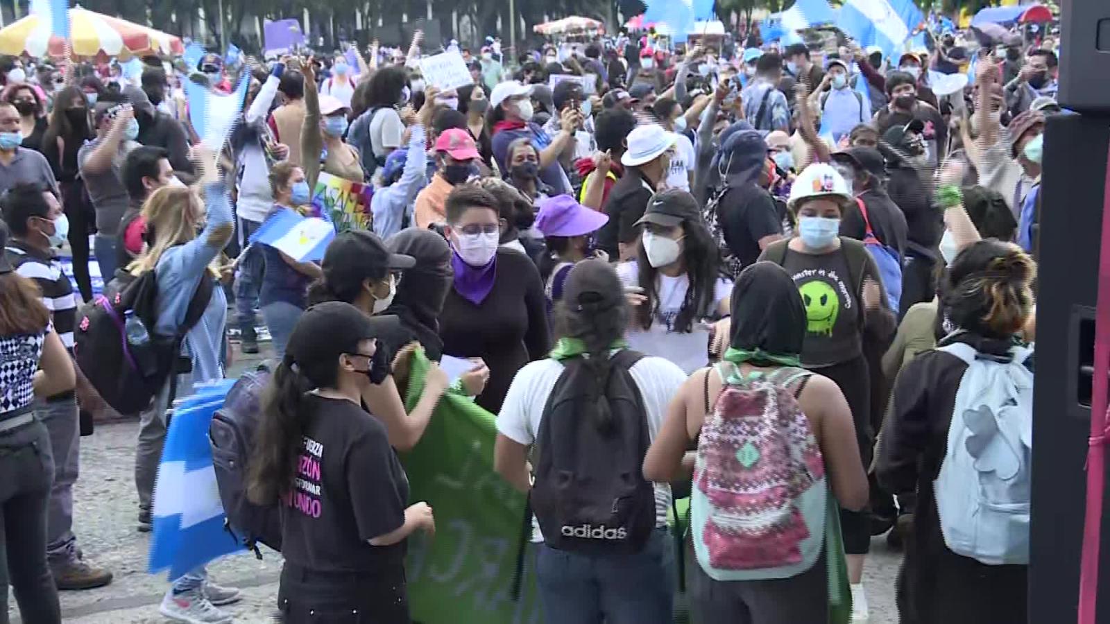 Crisis en Guatemala organizaciones indígenas y trabajadores convocan nuevas protestas Video CNN