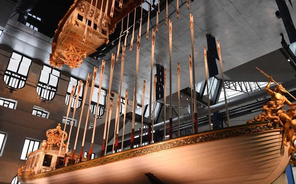 France exhibits Napoleon Bonaparte's barge