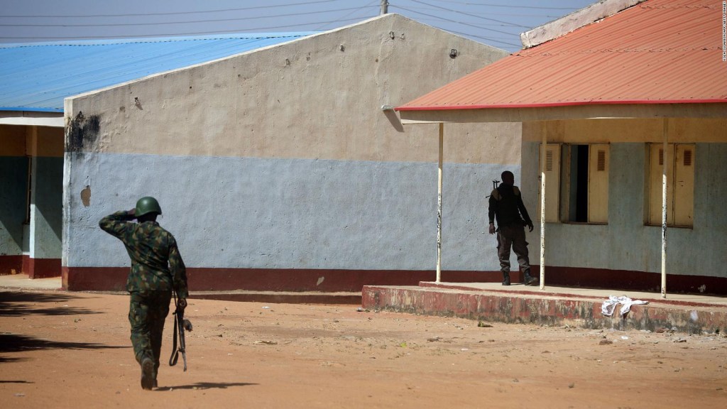 Boko Haram se atribuyó el secuestro de escolares en Nigeria
