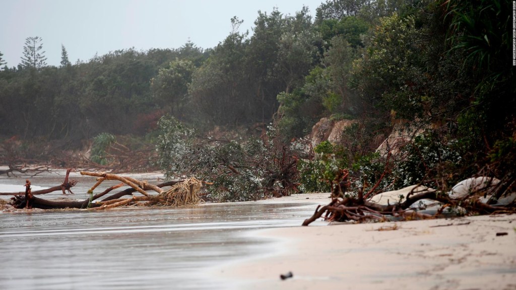 Australian beaches closed due to covid-19 outbreak