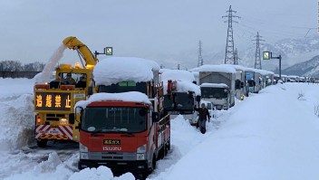 Una nevada causó 15 km de atasco en Japón