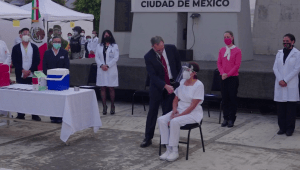 Esto dijo la primera enfermera vacunada contra el covid-19 en México