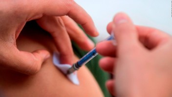 México, Chile y Costa Rica aplican primeras vacunas de Pfizer