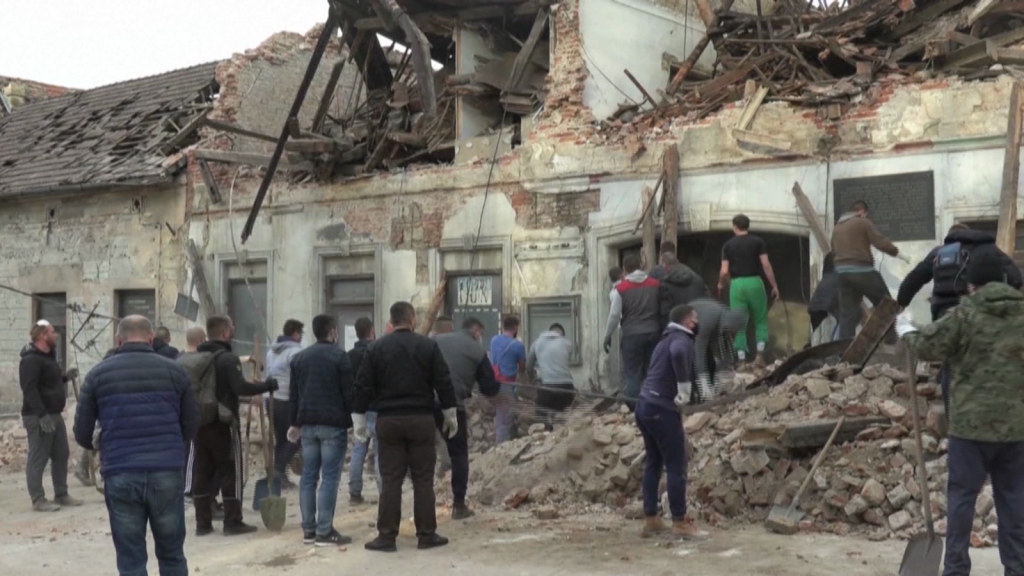 Video gempa di Kroasia, mencari korban di bawah puing-puing