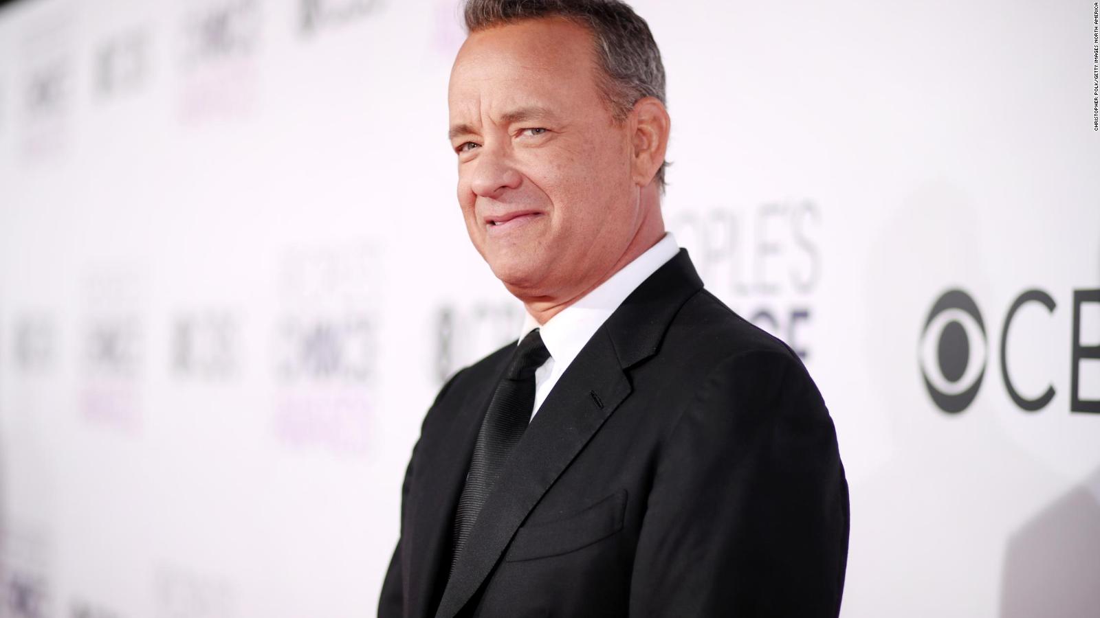 Tom Hanks appears completely calvo |  Video