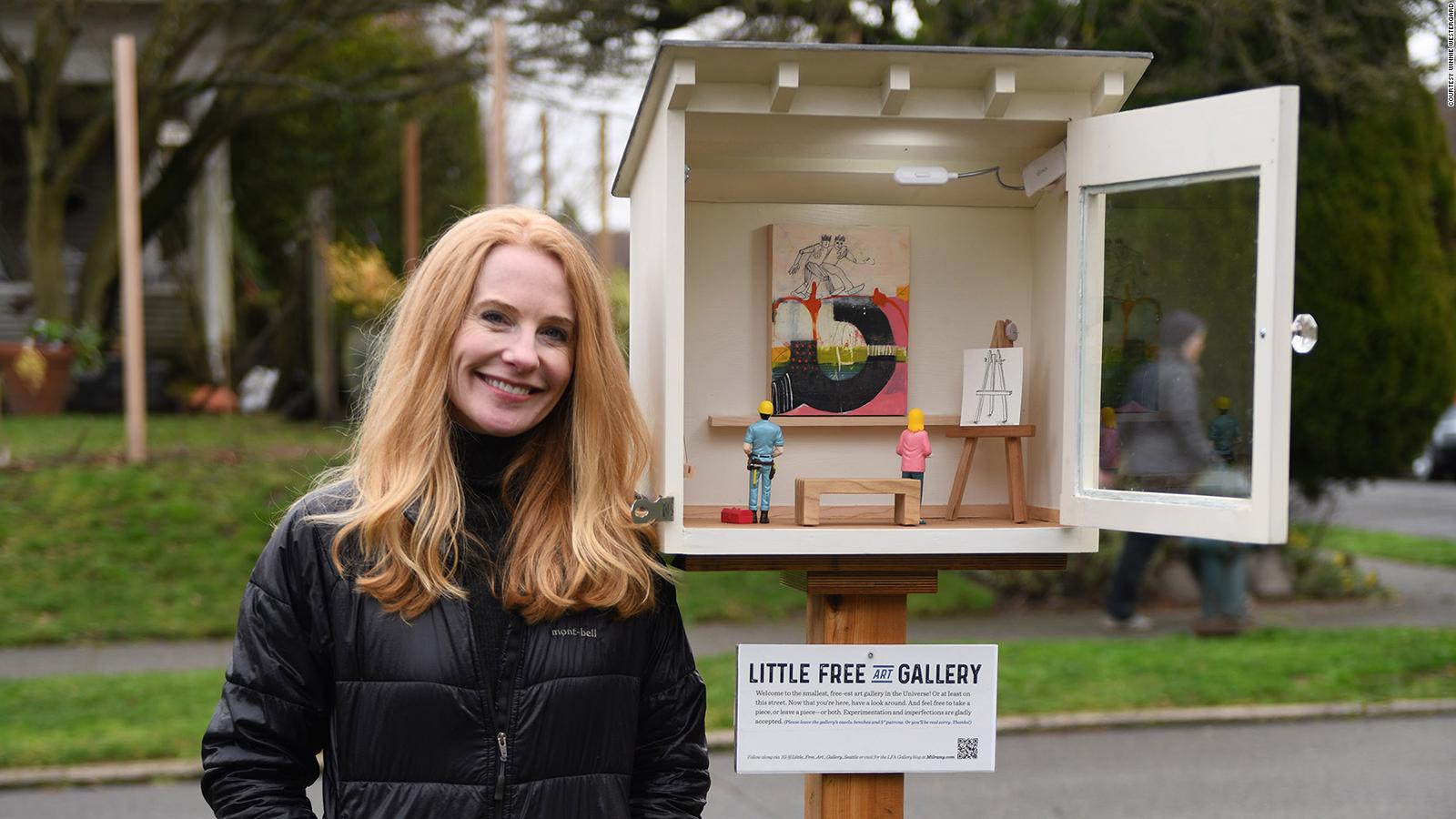 Seattle Street Art Gallery Invites Visitors to Take Home Miniature Works |  Video