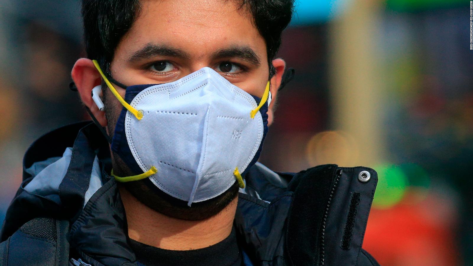 Use 2 mascarillas to block the escape of more than 92% of the infected particles: CDC