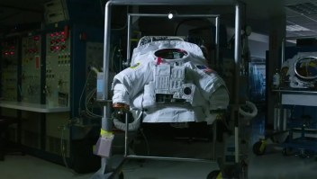 Un hispano comandará tripulación privada al espacio