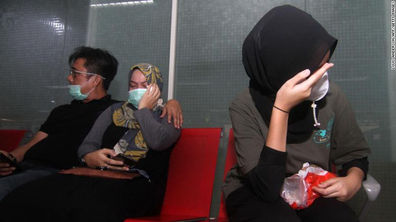 Airline passenger of Sriwijaya Air pierde contact in Indonesia