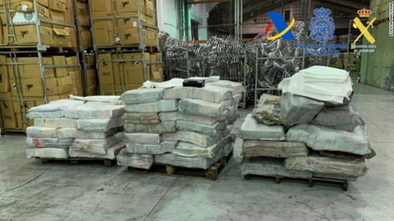Incautan more than 2 tons of cocaine in Spain