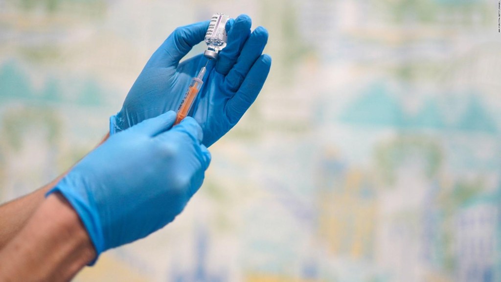 ¿Qué impacto tiene que Sudáfrica suspenda vacuna AstraZeneca?