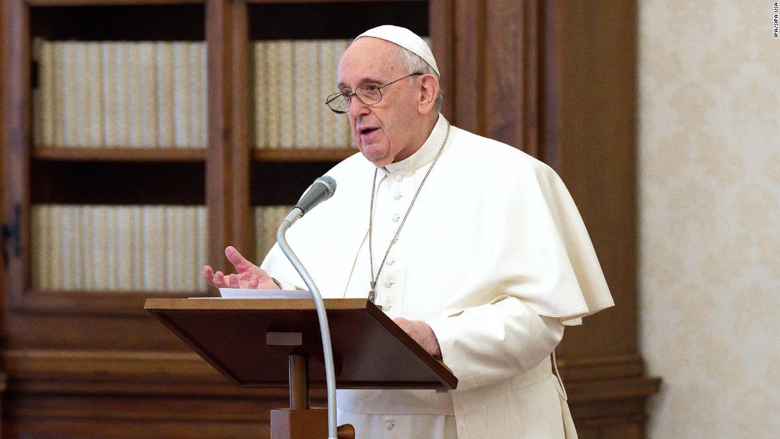 Papa Francisco names a secretary at the Synod of Bishops