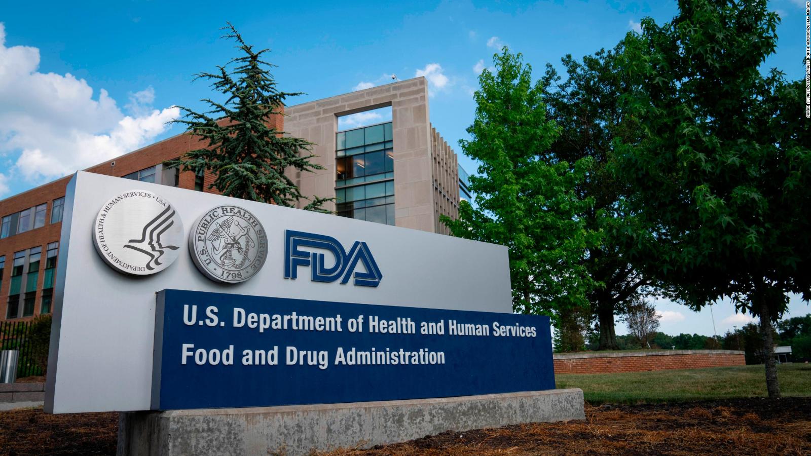 Renuncian dos funcionarios de alto nivel de la FDA