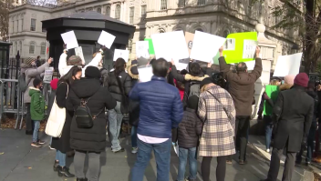 Madres se organizan para abrir las escuelas de Nueva York