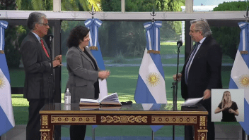 Carla Vizzotti asume como ministra de salud de Argentina