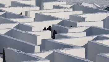 Así es el laberinto de nieve más grande del mundo