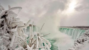 Increíble: así se ven las cataratas del Niágara congeladas