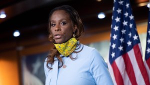 Reclaman a congresista por criticar a Black Lives Matter