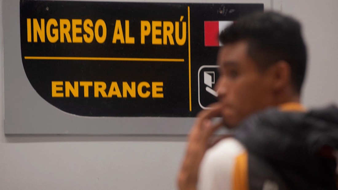 2 candidatos de Perú prometen deportación de venezolanos
